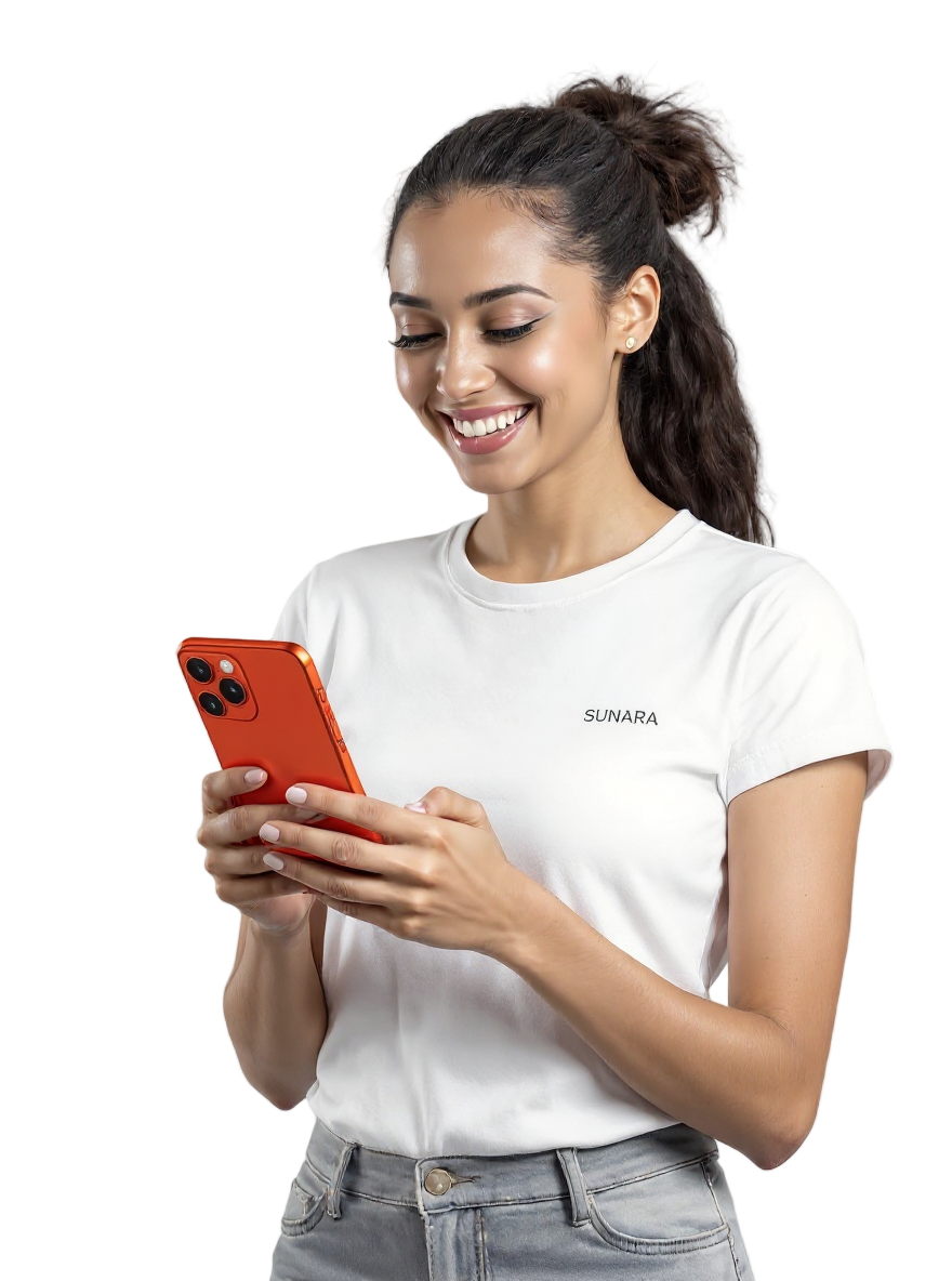 Agente Sunara sorrindo enquanto acompanha ativações e comissões pelo celular